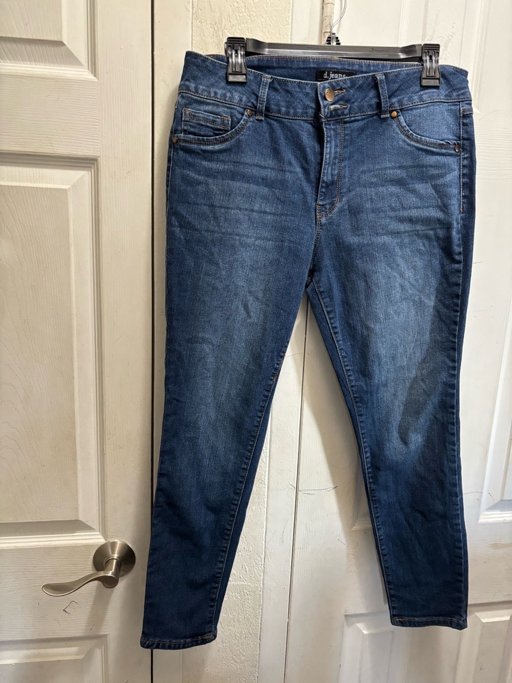 d. jeans Women's Medium Blue Stretch Skinny Jeans
